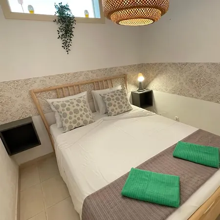 Lx Factory Alcantara リスボン