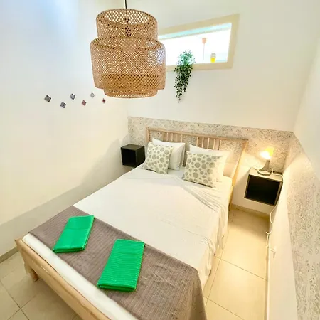 Lx Factory Alcantara Apartment